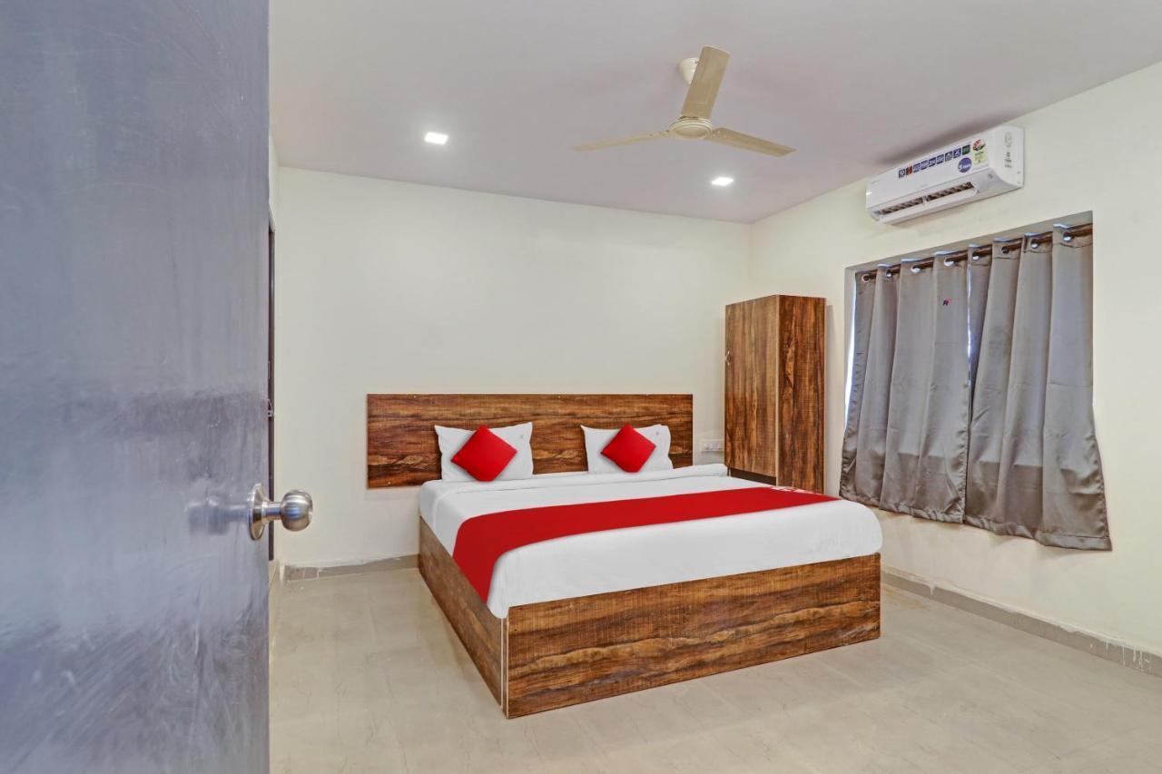 Hotel O R Square Inn Hyderabad Exterior photo